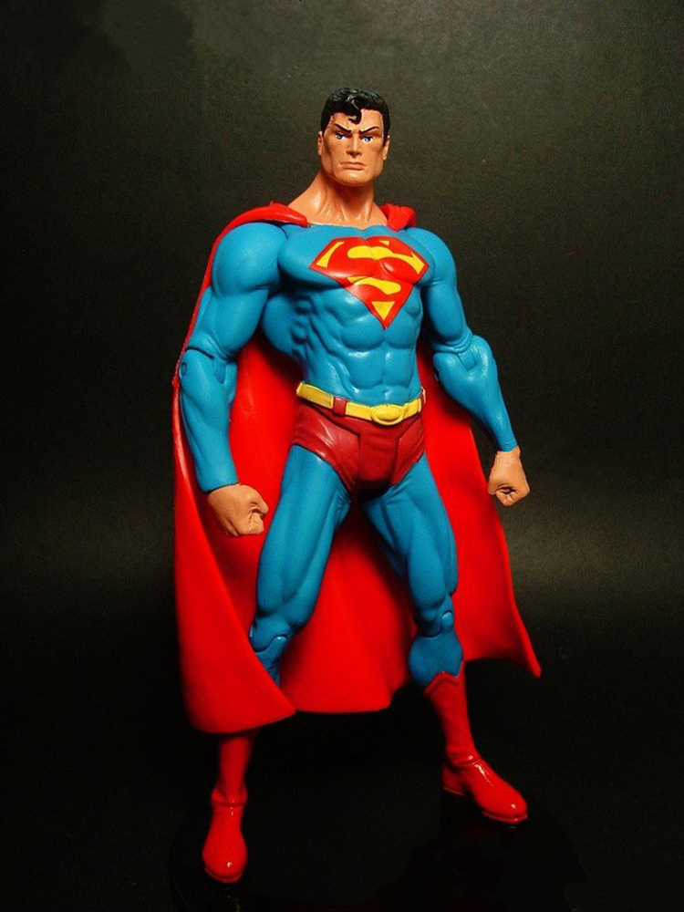 2017 New Movable Model Comic Hero Superman Action Figure Toy Doll Model 