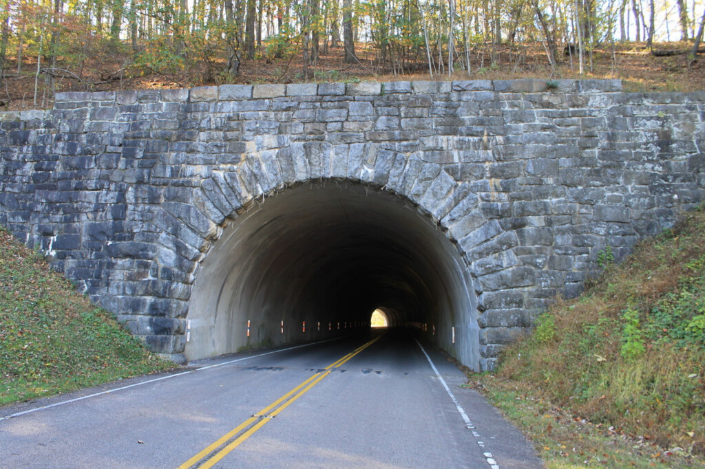 Bridgehunter Bluff Mountain Tunnel