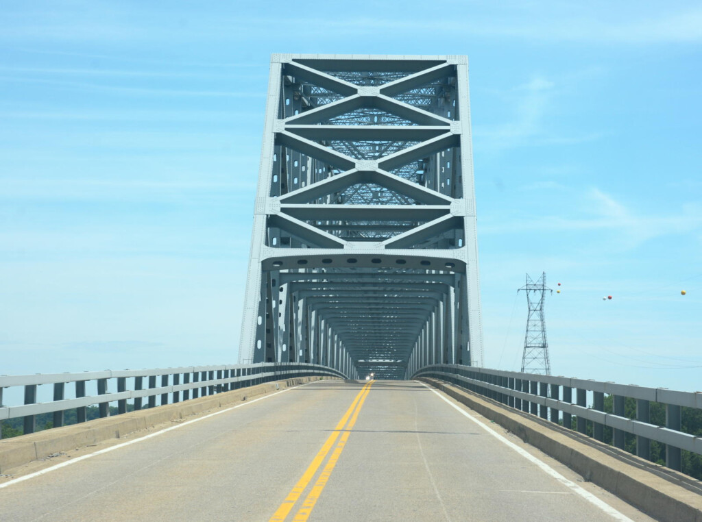 Bridgehunter Shawneetown Bridge