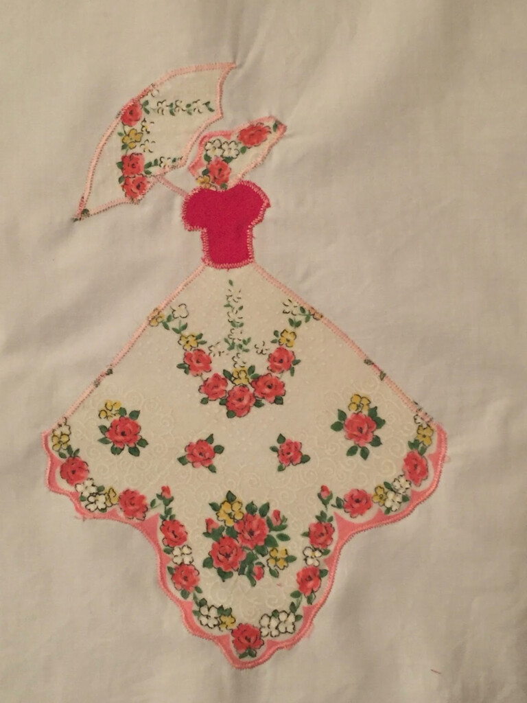 Deerecountry Quilts Pattern For Sunbonnet Sue Hankie Quilt Block