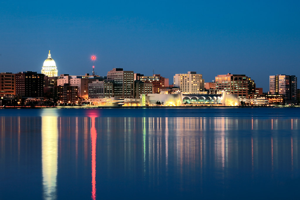 Madison At Dusk The Madison Wisconsin Skyline At Dusk Th Flickr