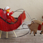 Miniature Santa Claus Sleigh With Reindeers Toy Christmas Gift Ideas