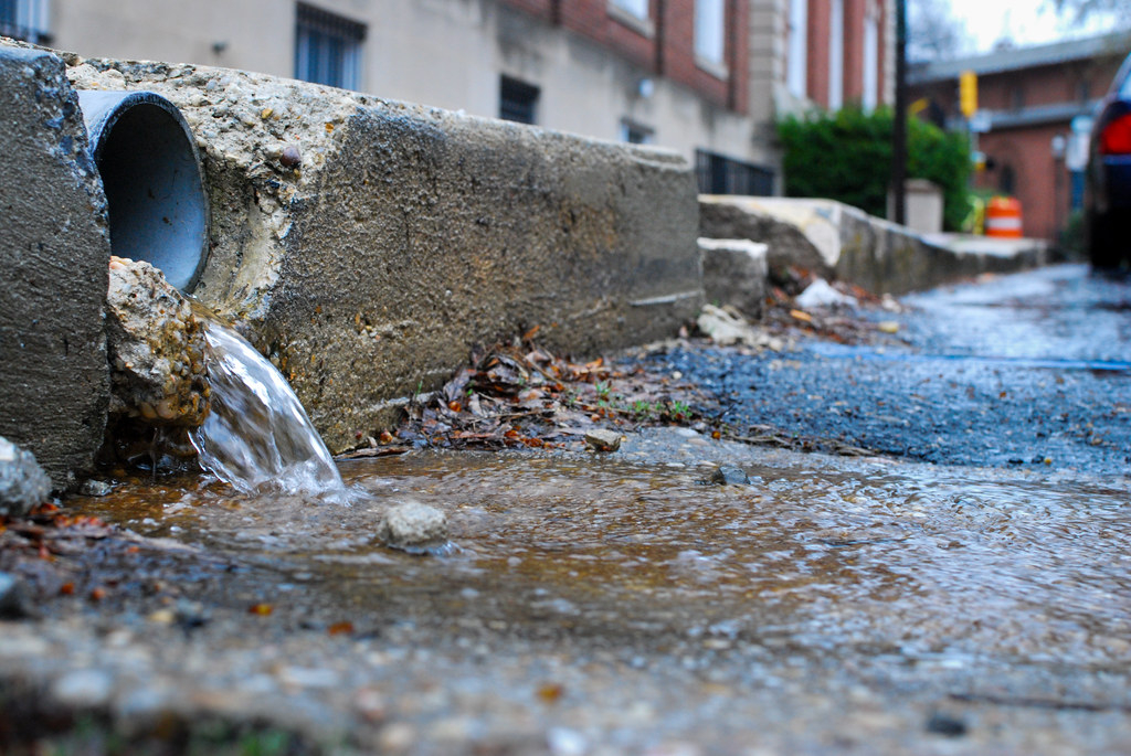 Stormwater In Annapolis Md Stormwater Flows Onto A Stree Flickr